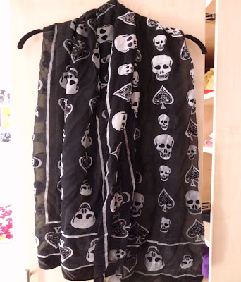 River Island Velvet Skull Scarf Black