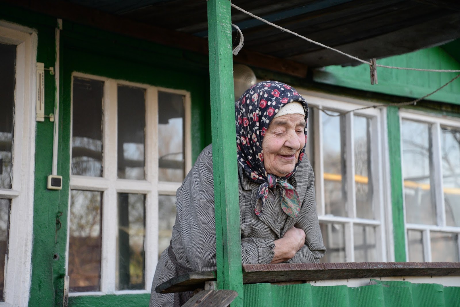 баба ждуна. левандовская арсинья аксинья. со своим хозяйством баба дуня. картина шилова зацвел багульник. женщины косят картина.