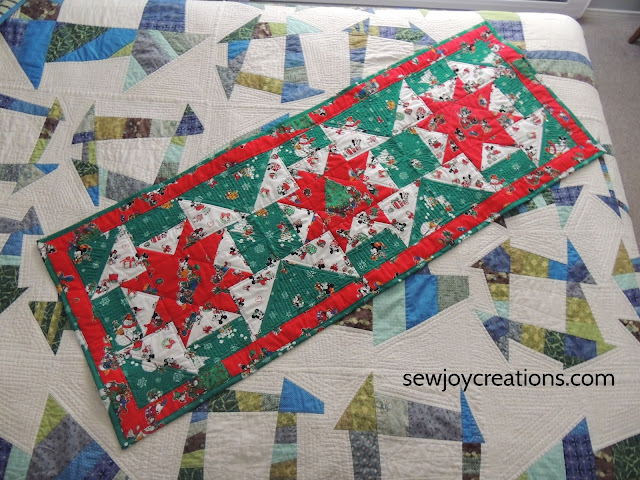 vintage fabric runner holiday runner quiltsocial free project