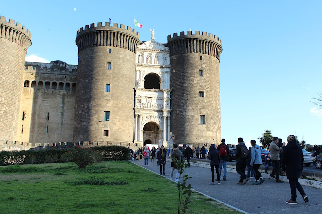 Castel nuovo Napoli