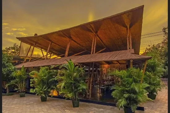 desain warung kopi sederhana dari bambu desain warung kopi dari bambu