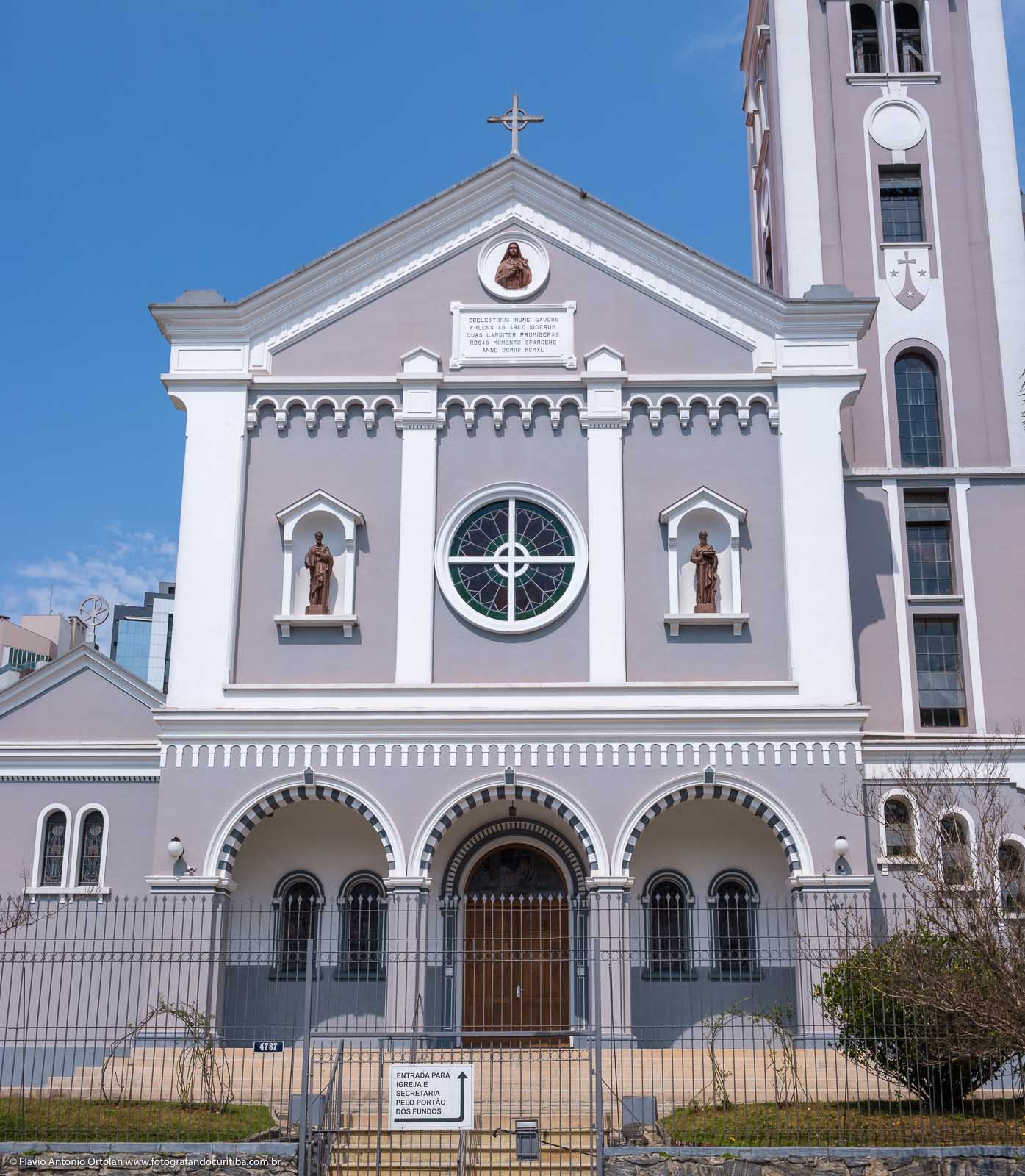 Fotografando Curitiba Igreja Santa Teresinha do Menino Jesus Fotografando Curitiba Igreja Santa Teresinha do Menino Jesus