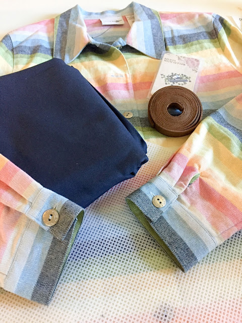 DIY Computer Tote: how to make a tote bag from an old blazer refashion