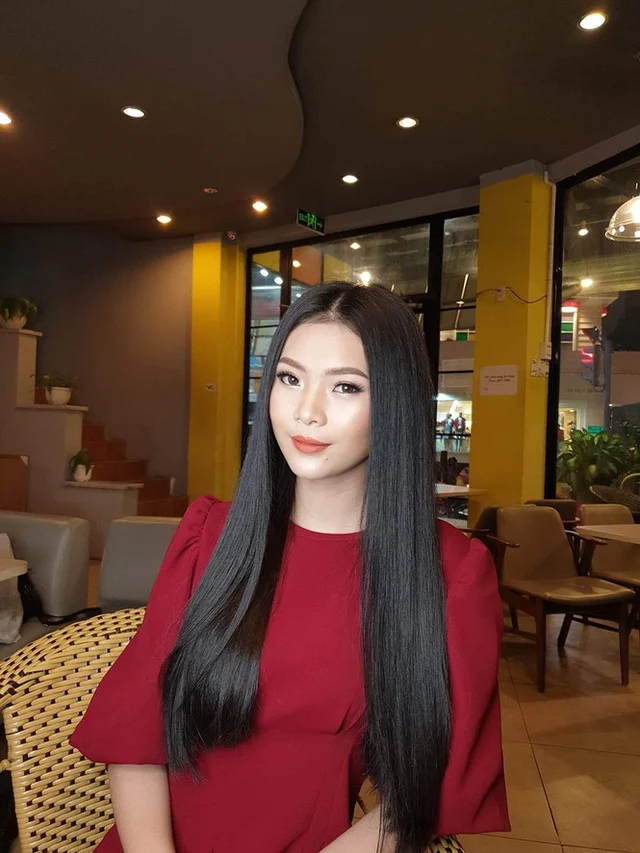 Á khôi Sinh viên sở hữu vòng eo vạn người mê Á khôi Sinh viên sở hữu vòng eo vạn người mê