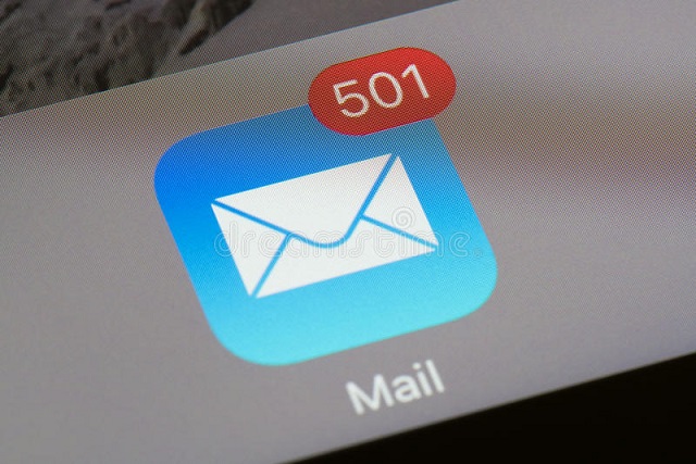 آبل تفحص رسائل البريد الإلكتروني لمستخدميها بحثاً عن محتوى CSAM منذ 2019