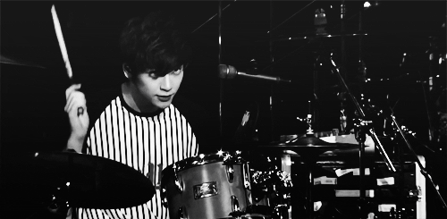 theqoo inserted image