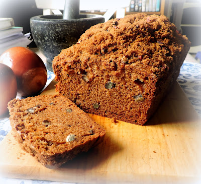 Applesauce Nut Bread