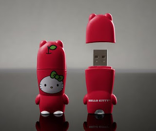 Pen drives dos outros: