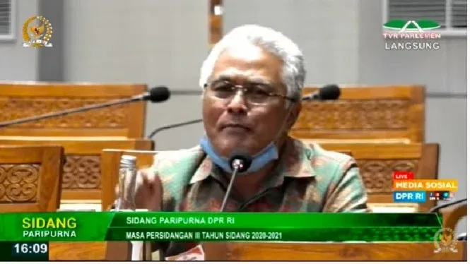 Microfon-Anggota-DPR-Ini-Tiba-tiba-Dimatikan-Pimpinan-saat-Rapat-Paripurna-Sedang-Berlangsung