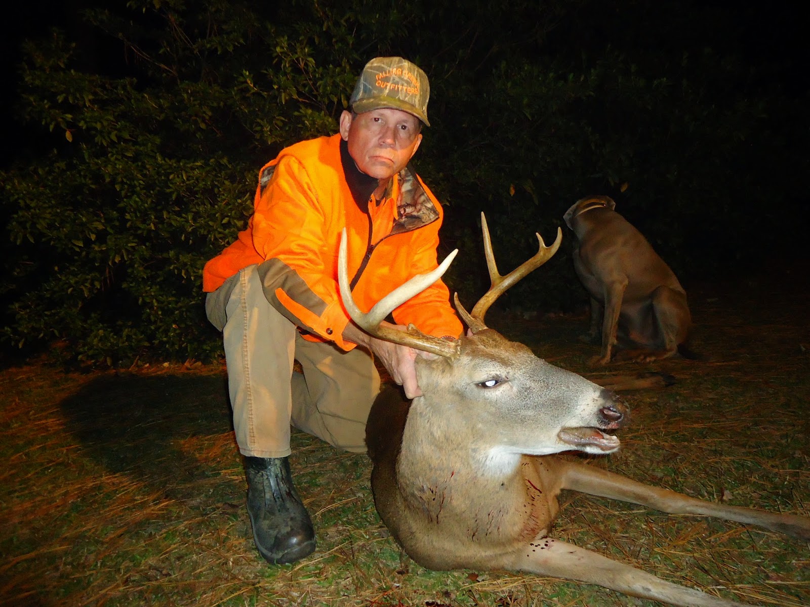 Falling Creek Outfitters 7point buck, 175 blbs., 15.5" spread, old