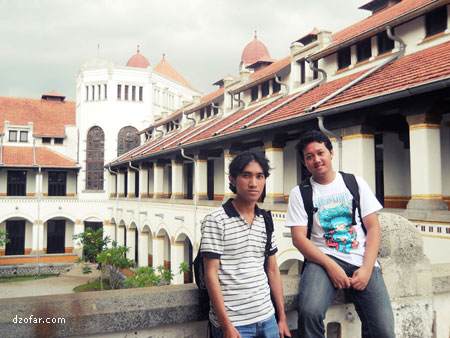 Ndop dan Farid Surya Madjid di Lawang Sewu