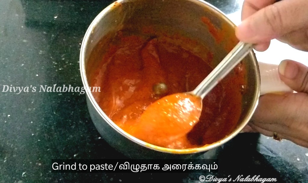 Small Onion Garlic Thokku / Chinna Vengayam Poondu Thokku Divya's