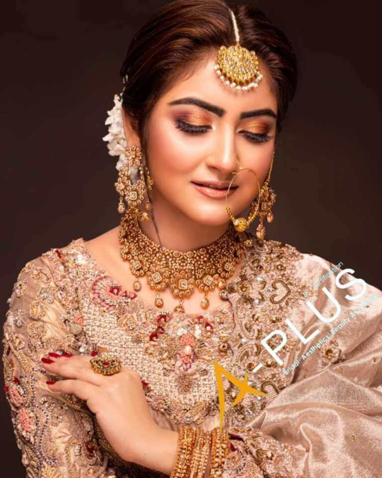 Hiba Bukhari Traditional Bridal Photoshoot