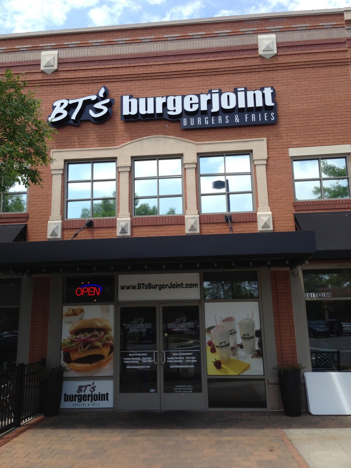 A Burger a Day BT's Cheeseburger at BT's Burger Joint. Charlotte, NC