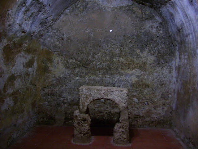 Travelogue Sardinia Italy L'ipogeo di San Salvatore a Cabras