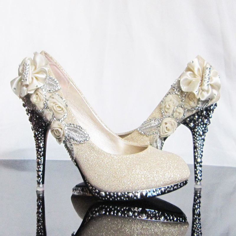 Cool Things On Sale: Flower wedding shoes