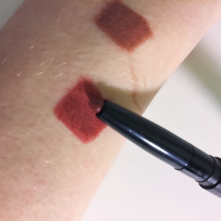 e.l.f. Lip Liner & Blending Brush Red swatch e.l.f. Lip Liner & Blending Brush Red swatch