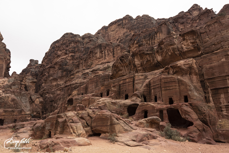 Las Tierras rojas de Jordania - Blogs de Jordania - Ad Deir, el Monasterio de Petra (4)