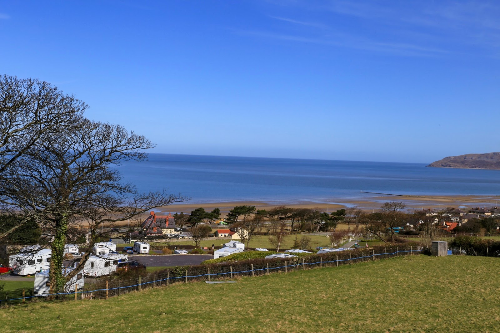 Old Age Travellers. Penmaenmawr, Conwy, North Wales.