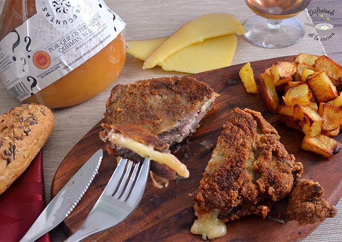 Cachopo asturiano relleno de jamón y queso de tetilla (Receta fácil)