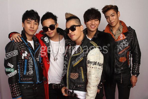 http://1.bp.blogspot.com/-CHvlBYkNzKE/TrcWYM38K2I/AAAAAAAAKKo/jWJAkIX7zJ8/s1600/bigbang+4.jpg