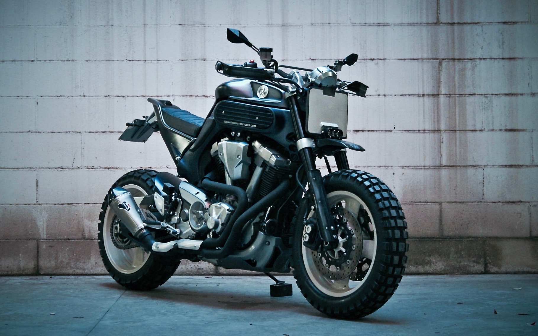 Yamaha MT 001