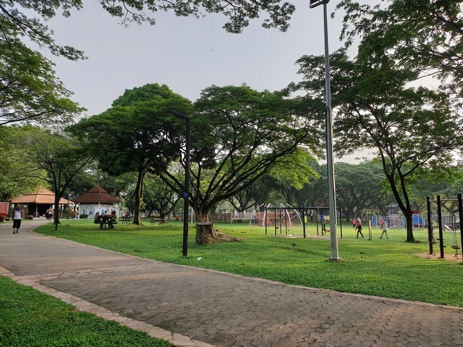 Berkelah di Taman Tasik Shah Alam