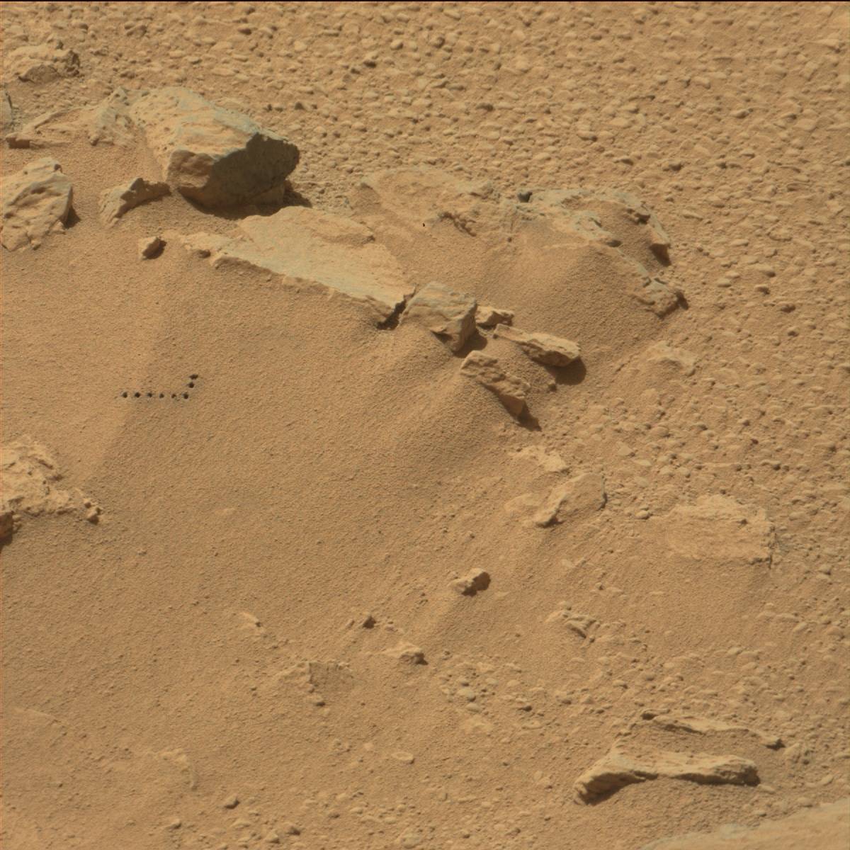 следы на марсе. марс дискавери обзор. Mars stranger. Mars stranger. Mars stranger.