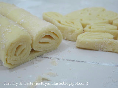 Resep Palmiers dari Puff Pastry Instan JTT