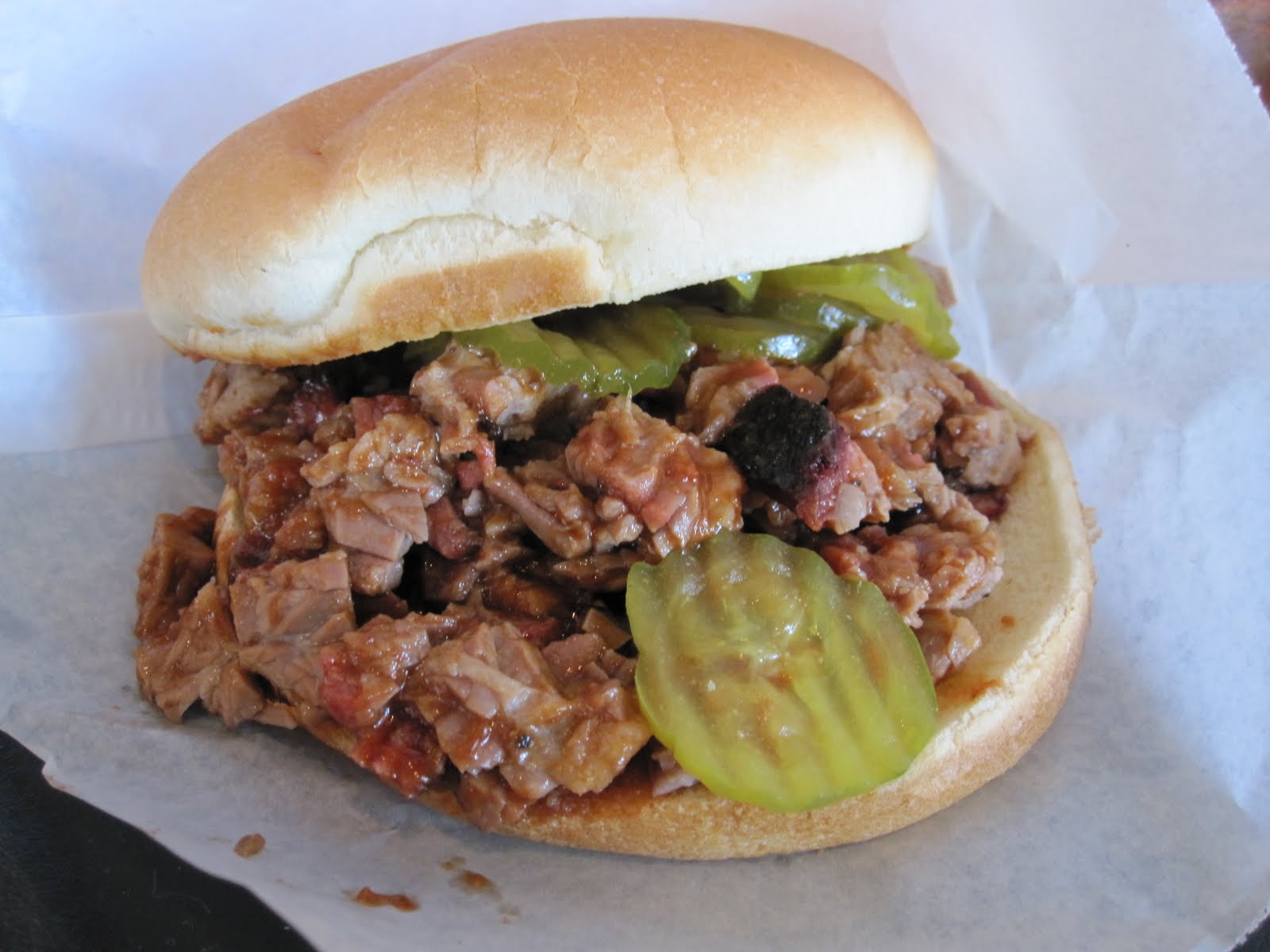 Man Up Tales of Texas BBQ™ Chickenthigh & choppedbeef sandwiches at