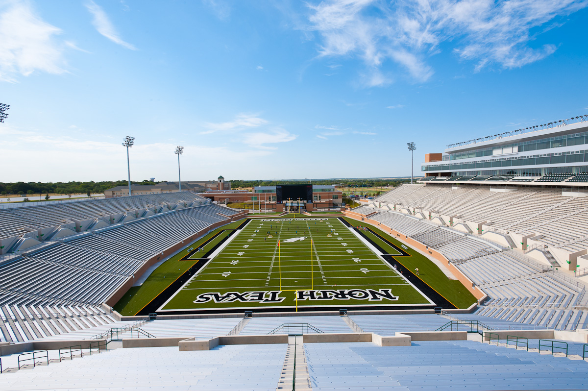 Carl J Licari photography: New North Texas Stadium Nears Completion