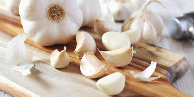 Cara Menghilangkan Kutu Rambut Dengan Bawang Putih Cara Menghilangkan Kutu Rambut Dengan Bawang Putih