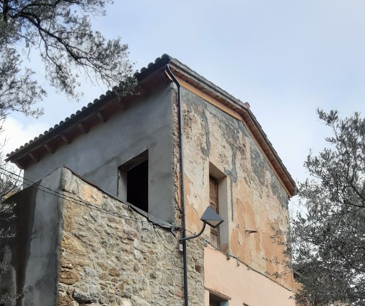 Conèixer Catalunya IN MEMORIAM DE L’ESCOLA DE BELLPUI ANTERIOR A LA