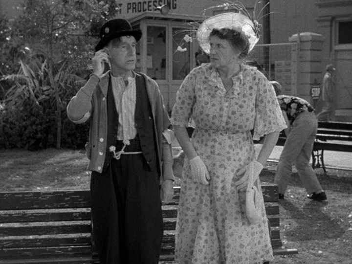 GREAT OLD MOVIES MA AND PA KETTLE AT WAIKIKI