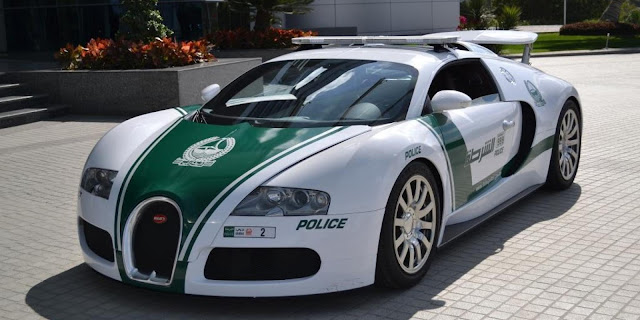 viatura policial de dubai bugatti veyron verde e branca