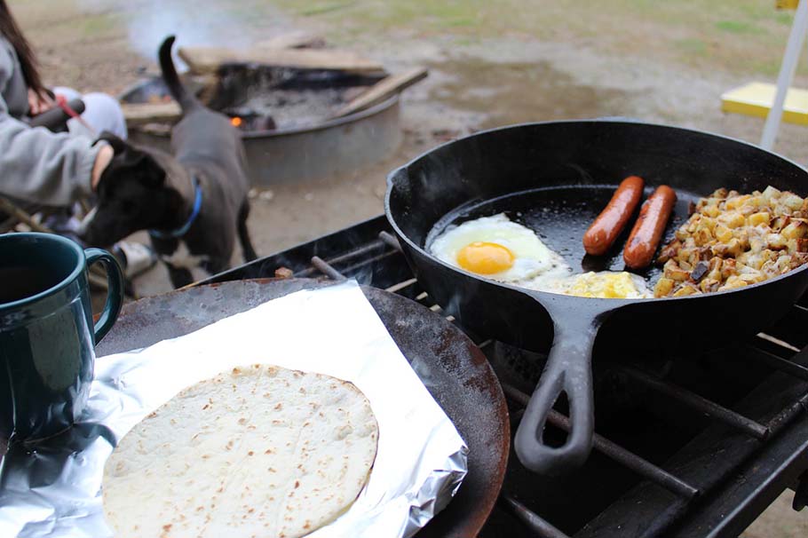 7 Camping Essentials You Can’t Do Without