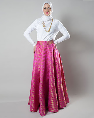 Maxi Skirt manset putih seksi dan hot