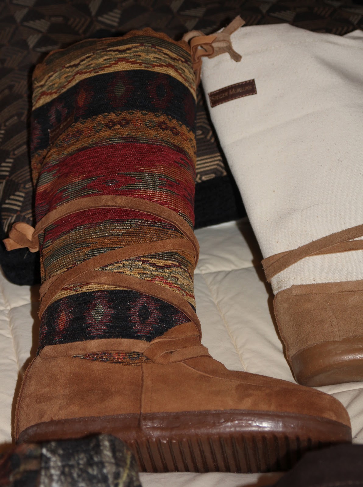 STEGER MUKLUKS WARM WINTER BOOTS