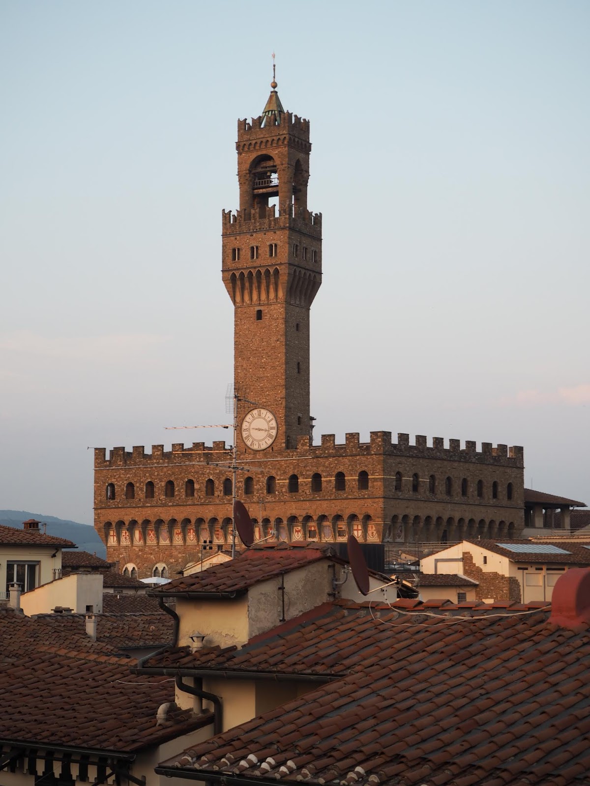 palazzo vecchio during a summer evening