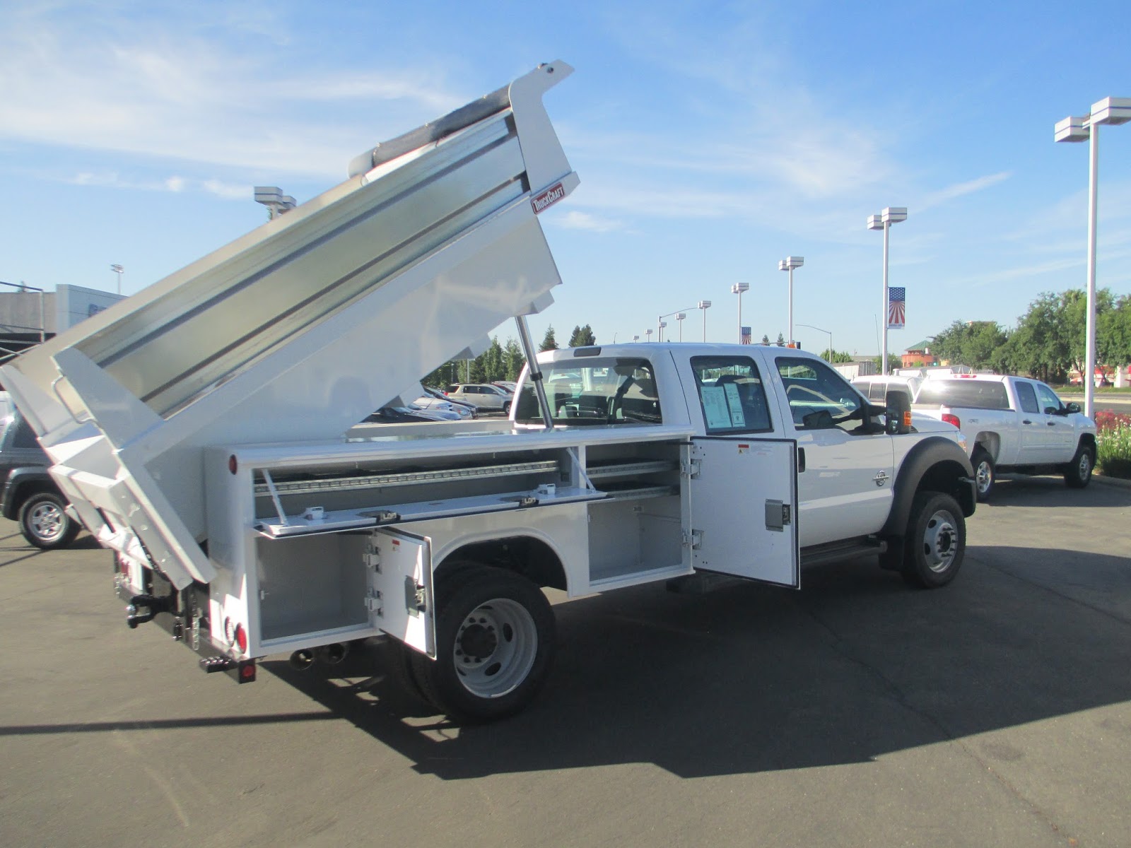 Geweke Commercial Truck & Fleet Sales Unique Service Body and Dump