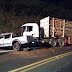 Homem morre em acidente entre caminhonete e caminhão, em Ortigueira