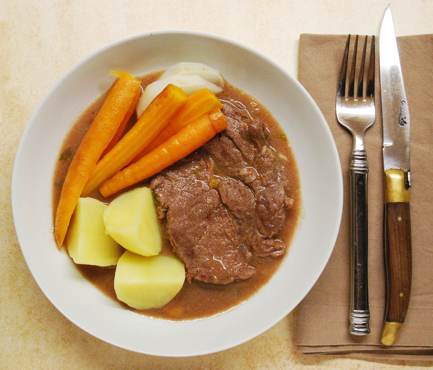 Potaufeu de bassescôtes de bœuf