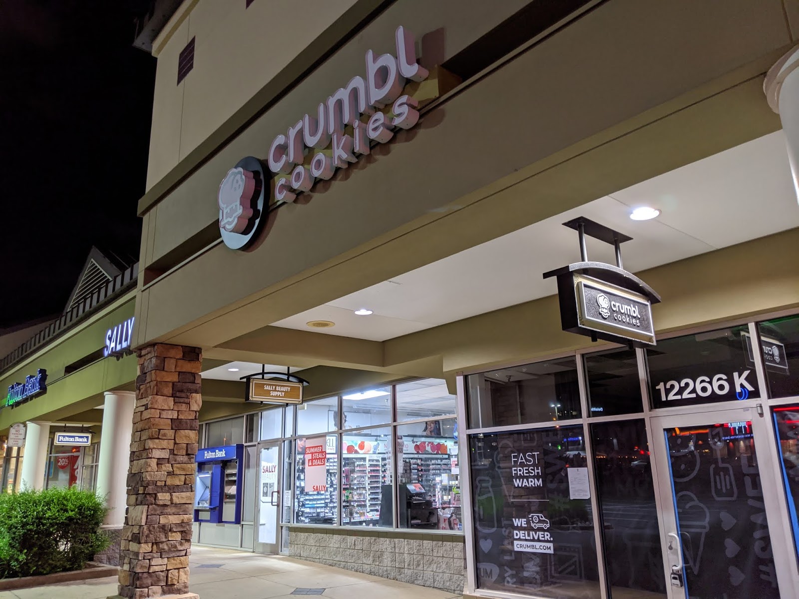 Robert Dyer Bethesda Row Crumbl Cookies coming to Federal Plaza