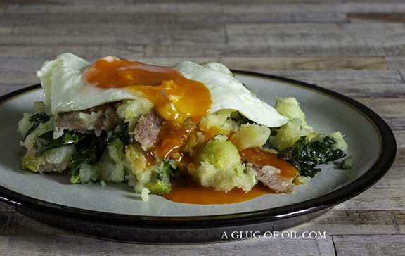 Bubble and squeak with gammon and fried egg