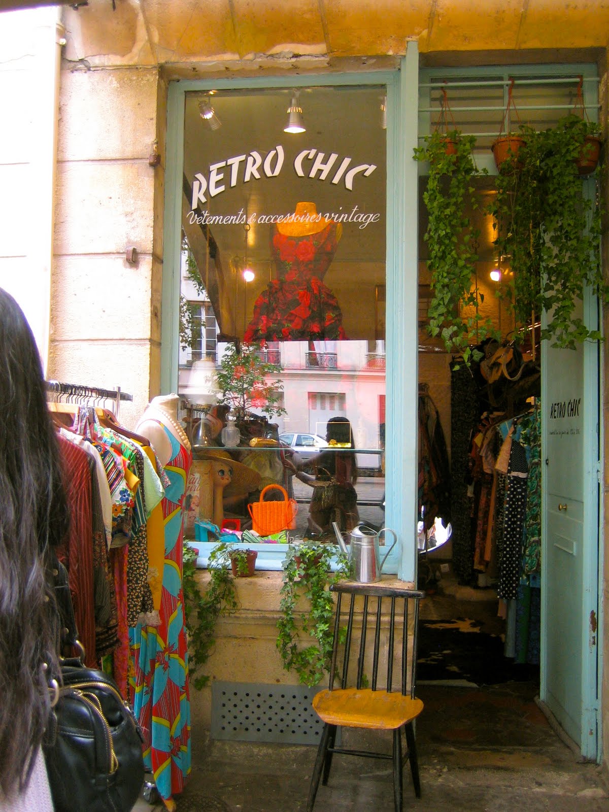 Vintage shopping in Paris, France | The Hungry Nomad