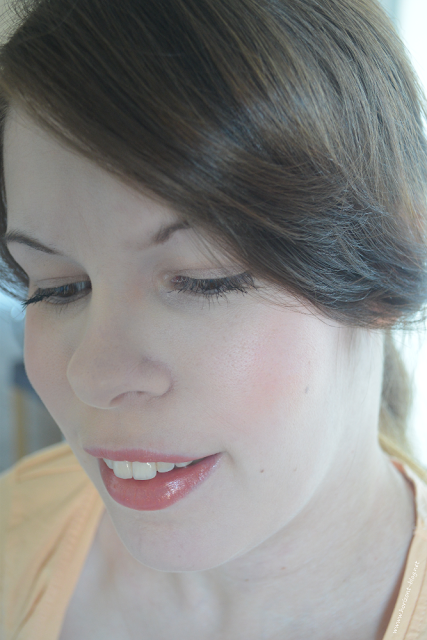 Benefit Majorette Cream Blush Tragebild