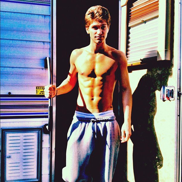 The Stars Come Out To Play: Ansel Elgort - New Shirtless 