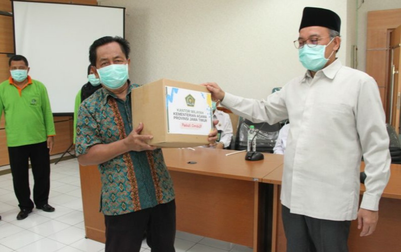 Kemenag Jawa Timur Salurkan Bantuan Senilai Rp1,5 Miliar - Kuwaluhan.com