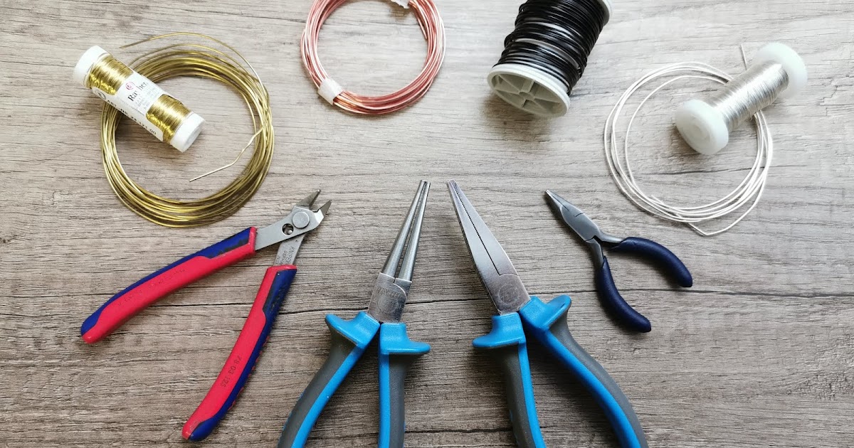 Jessy Herc Wirewrapping tools and materials