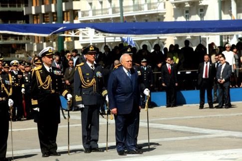 Παρουσία του Προέδρου της Δημοκρατίας πραγματοποιείται η στρατιωτική παρέλαση